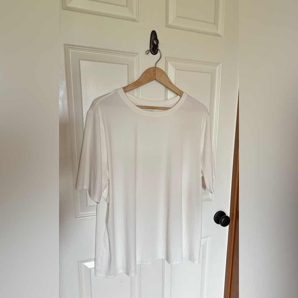 NWT Nine West Tee